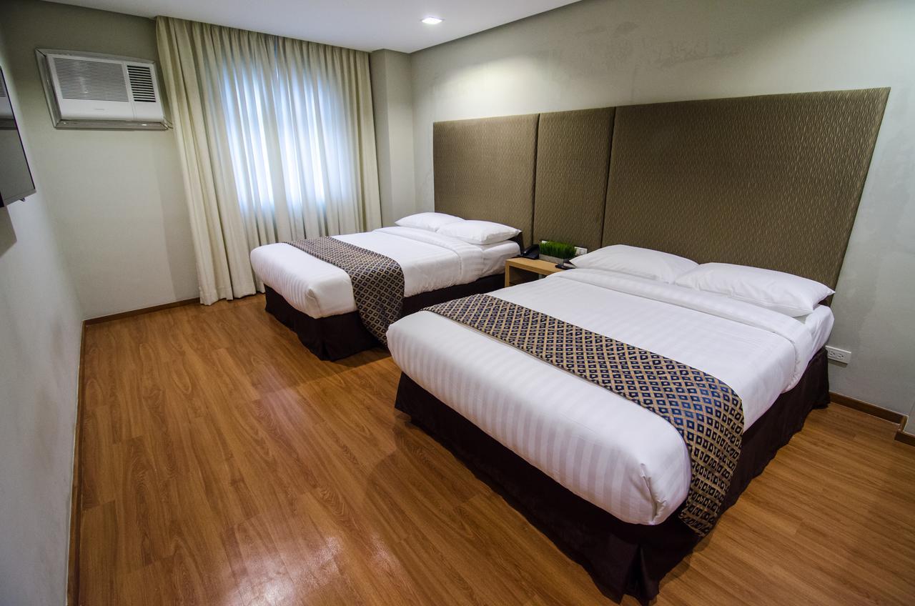 Madison Hotel Phl ايلويلو المظهر الخارجي الصورة